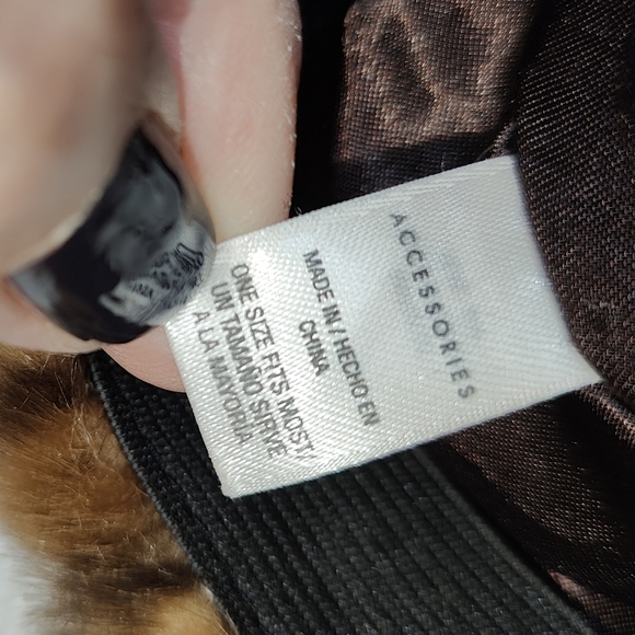 ACCESSORIES Faux Fur Animal Print Cossack Shaka Hat - Picture 6 of 6